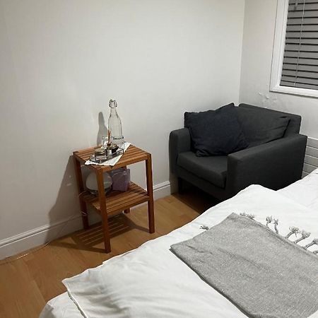 Lovely 3 Bedroom Family Home In Central Лондон Екстериор снимка